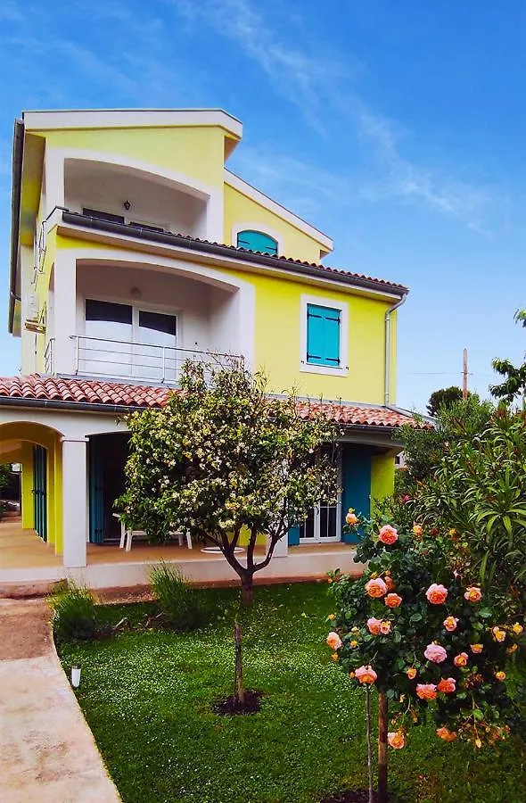 Apartman Mendula بريمونتيرا
